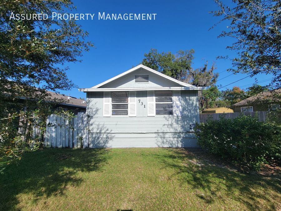 Foto principal - 731 Arlington St