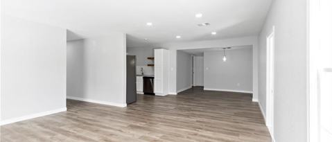 Foto del edificio - 722 Mary Lake Dr