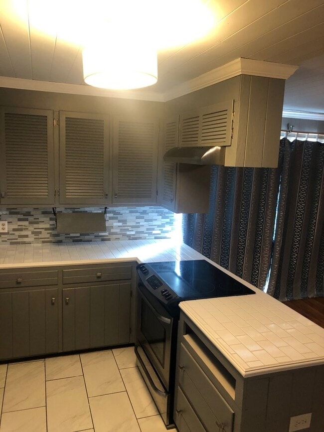 Foto del edificio - 4 Bed / 2.5 Bath