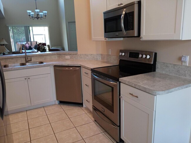 Foto del edificio - 9328 World Cup Way