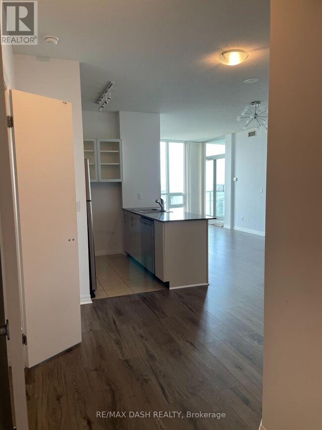 Building Photo - 12 Yonge St