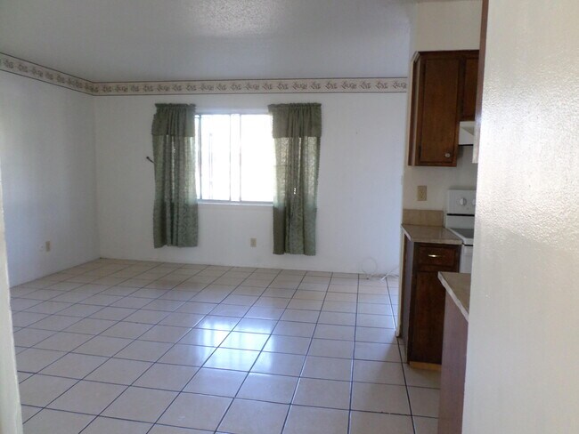Foto del edificio - 8808 Lawson St