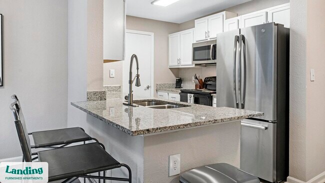 Foto del edificio - 221 E Blount Ave