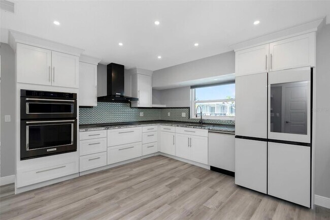 Building Photo - 5145 Porpoise Pl