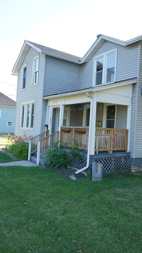 Primary Photo - 339 Woodlawn Ave
