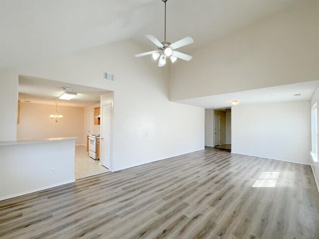 Building Photo - 4714 Lonestone Cir