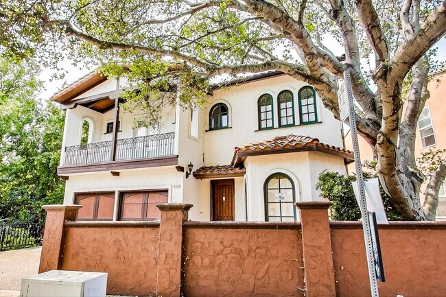Foto del edificio - 480 Arlington Ave