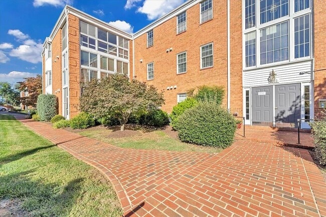 Building - 2102 Stephenson Ave SW