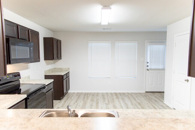 Foto del edificio - 3200 Sonoma Trail