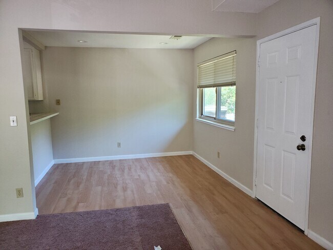 Foto del edificio - 2508 La Terrace Cir