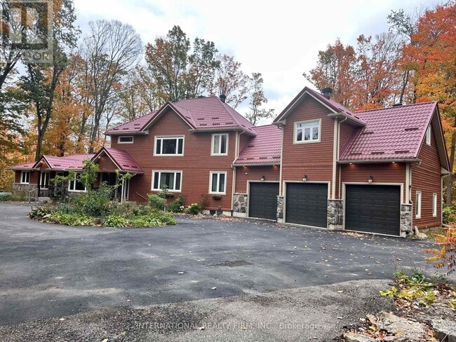 Building Photo - 1075 Big Bay Point Rd