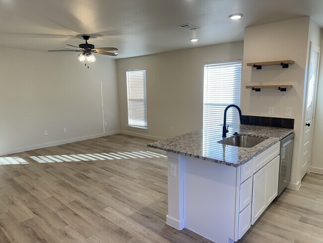 Foto del edificio - 517 E 23rd St