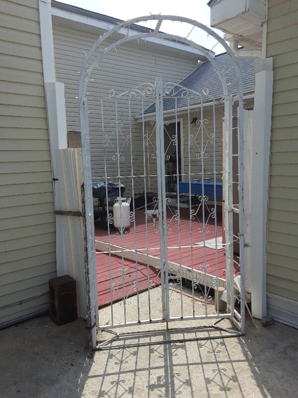 Building Photo - 5220 Gwenn Ln