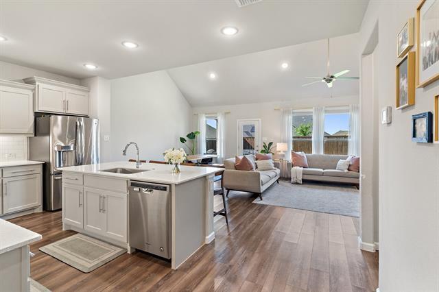 Foto del edificio - 132 Chase Creek Dr