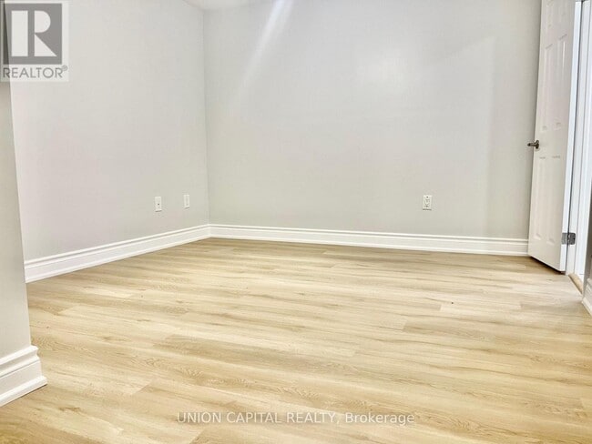 Building Photo - 19 Devonshire Ave