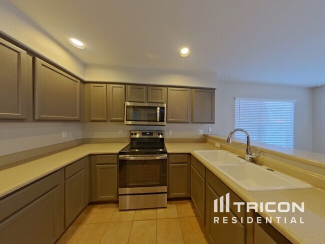Foto del edificio - 7420 W Abraham Ln