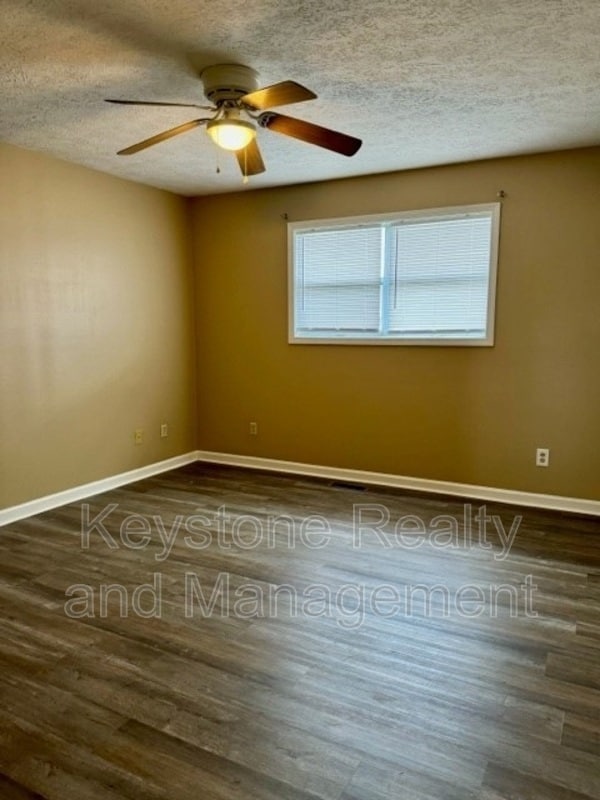 Building Photo - 0 306 Thompsonville Ln