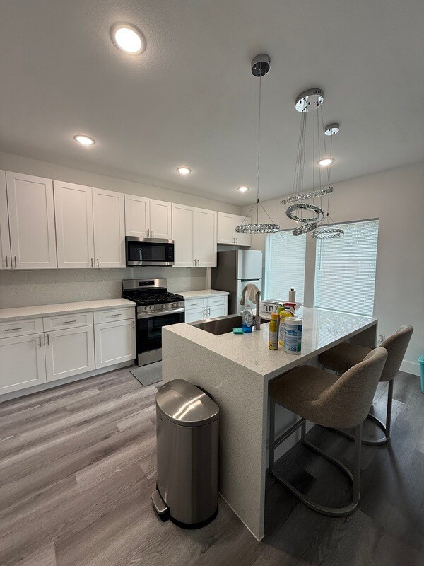 Foto principal - 5122 Gold St