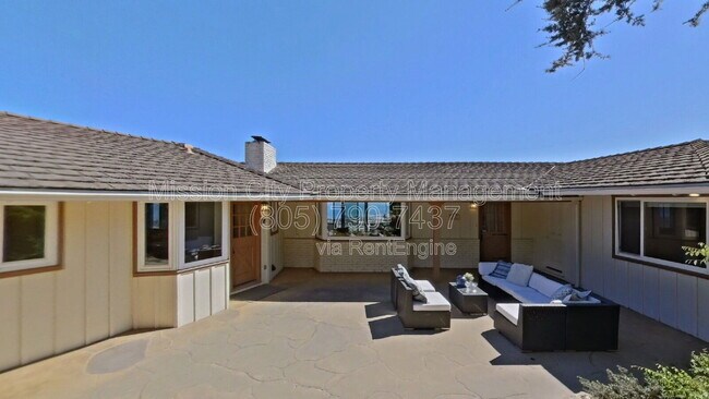 Foto del edificio - 1227 Viscaino Rd