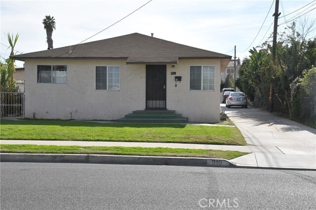 Primary Photo - 910 E Newmark Ave