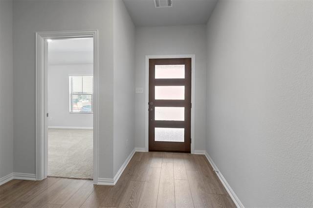 Building Photo - 2013 Rolling Rdg Dr