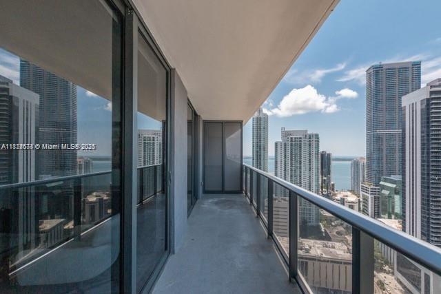 Foto principal - 45 SW 9th St