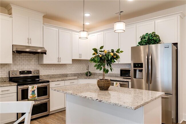 Foto del edificio - 4324 Bon Secours Pkwy