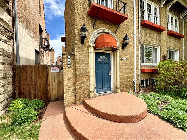 Building Photo - 1528 N Emerson Street Unit 7, Denver CO, 8...