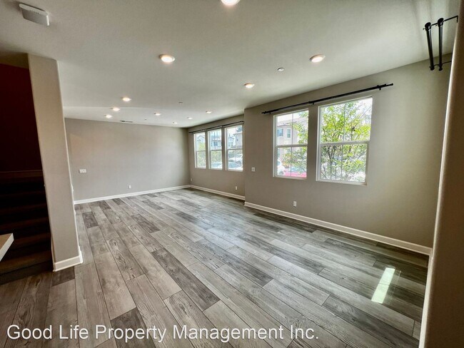 Building Photo - 4 br, 2.5 bath House - 1138 Delpy View Pt