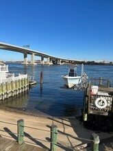 Building Photo - 46 S Bay Ave