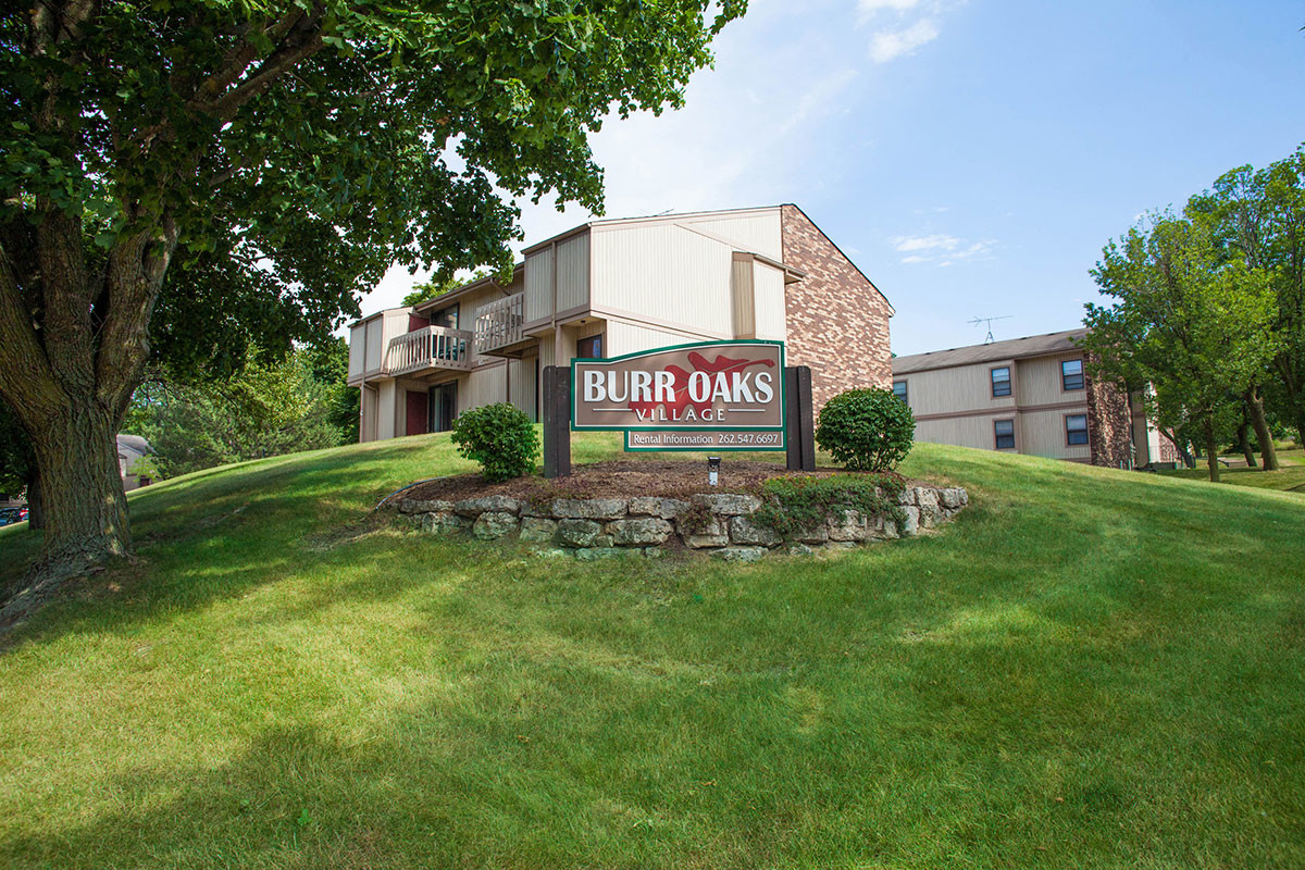 Primary Photo - Burr Oaks Village Apartments