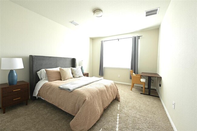 Foto del edificio - 14008 Levy Ln