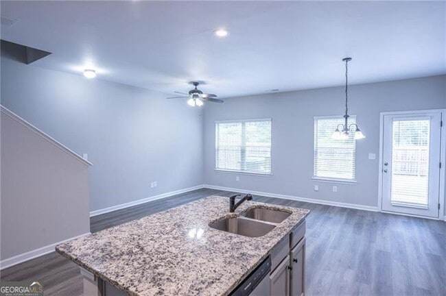 Building Photo - 6106 Oak Bend Ct