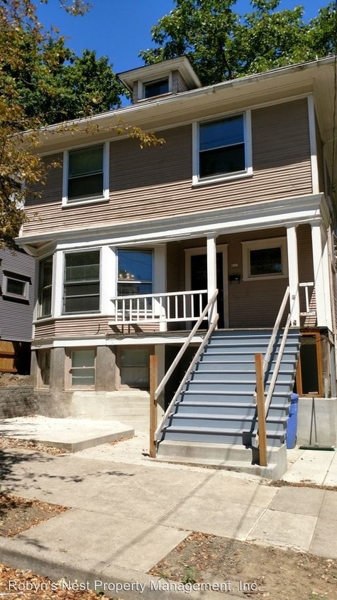 Foto principal - 023 SW Whitaker St