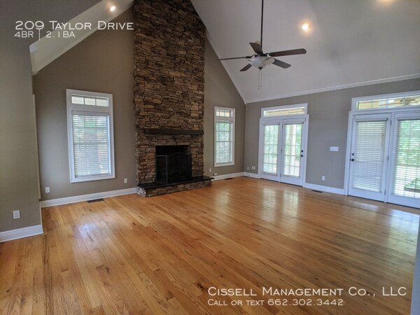 Building Photo - 209 Taylor Drive