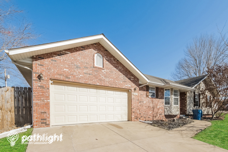 Foto principal - 1257 W Bridgewood Pl