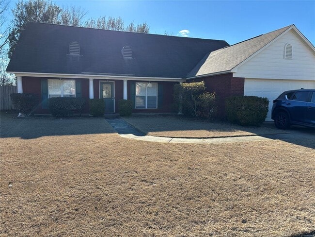 Foto del edificio - 1136 Hallwood Ln