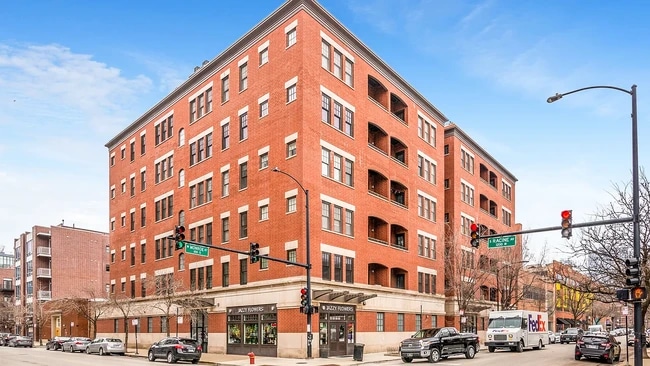 Building Photo - 35 S Racine Ave