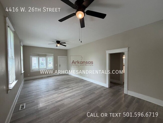 Foto del edificio - 4416 W 26th St
