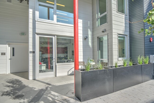 Foto del edificio - The Lofts at 2013 Second Street