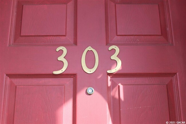 Foto del edificio - 303 SE 8th St