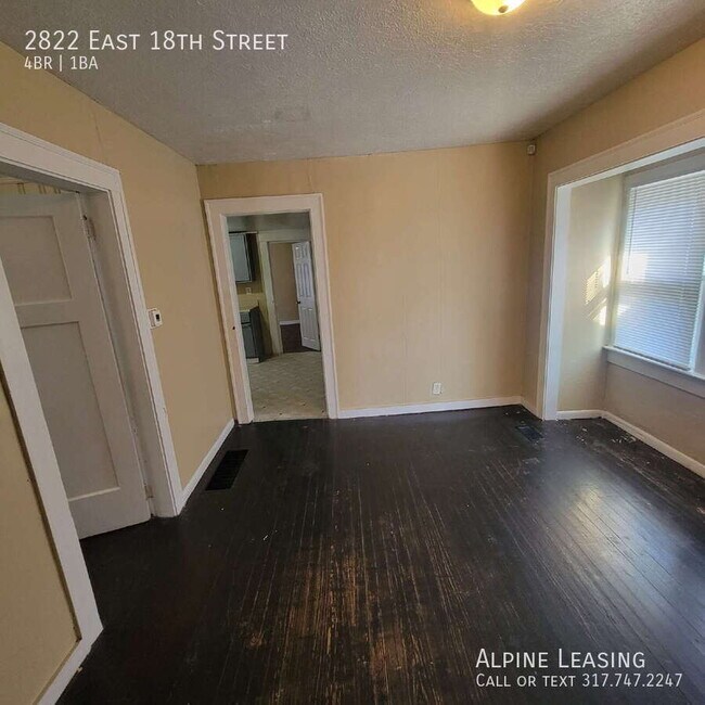 Foto del edificio - 2822 E 18th St