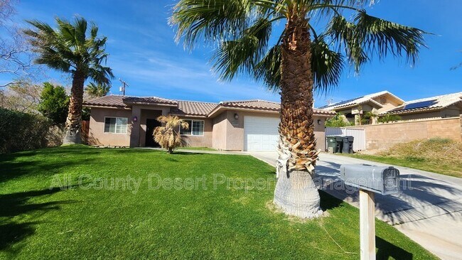 Foto del edificio - 9751 Palm Dr