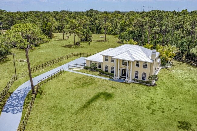 Foto del edificio - 3202 SW Holly Ln