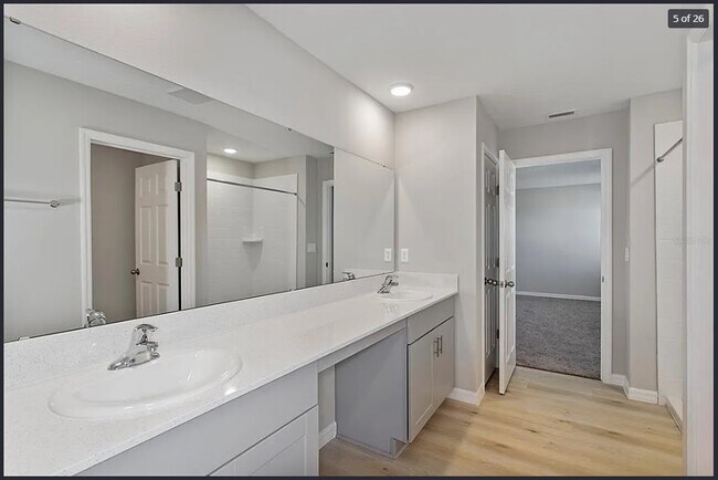 Foto del edificio - 14773 Summer Br Dr