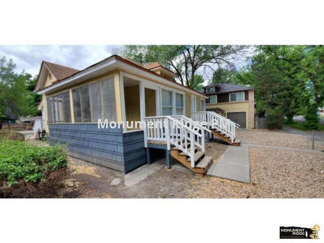 Available Now!  Cute 1 Bed/1 Bath in Downt... photo'