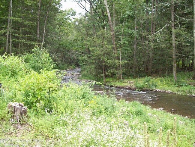 Building Photo - 563 Pensyl Creek Rd