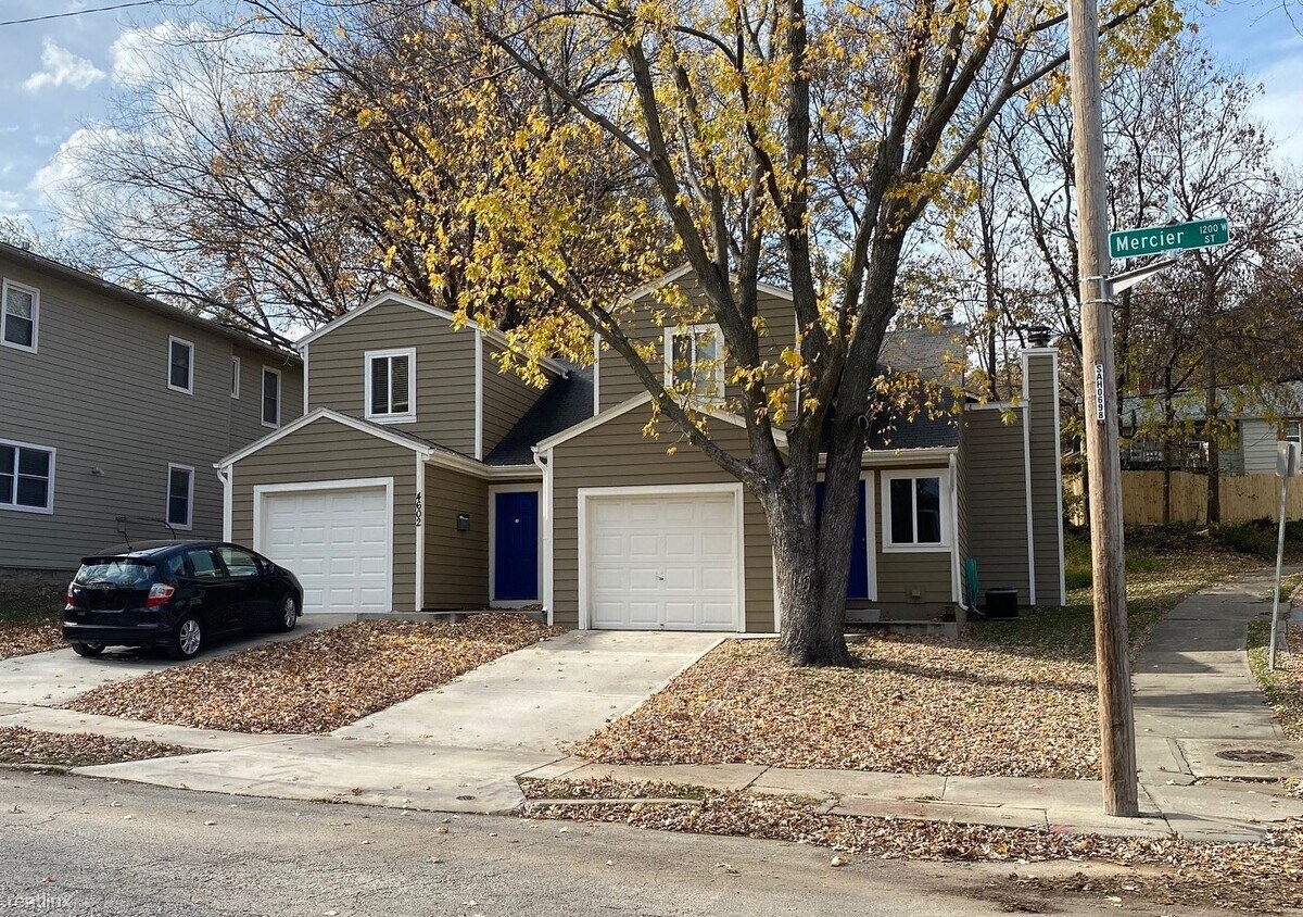 Primary Photo - 4600 Mercier St