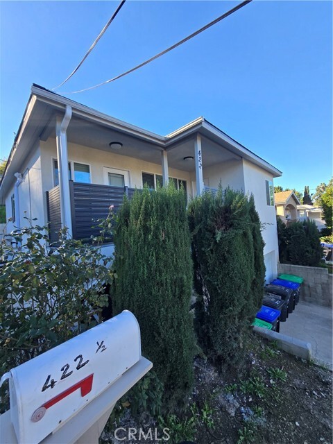 Building Photo - 422 W Graves Ave