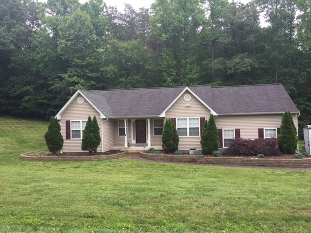 Foto principal - 21 Perkins Ln
